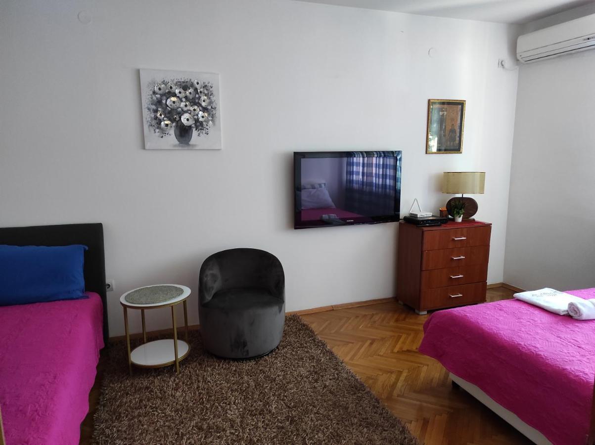 Stan U Centru Leilighet Podgorica Eksteriør bilde