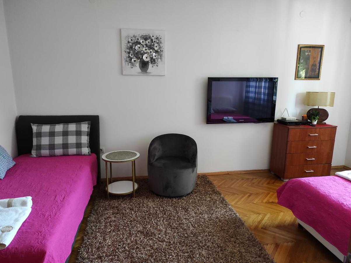 Stan U Centru Leilighet Podgorica Eksteriør bilde